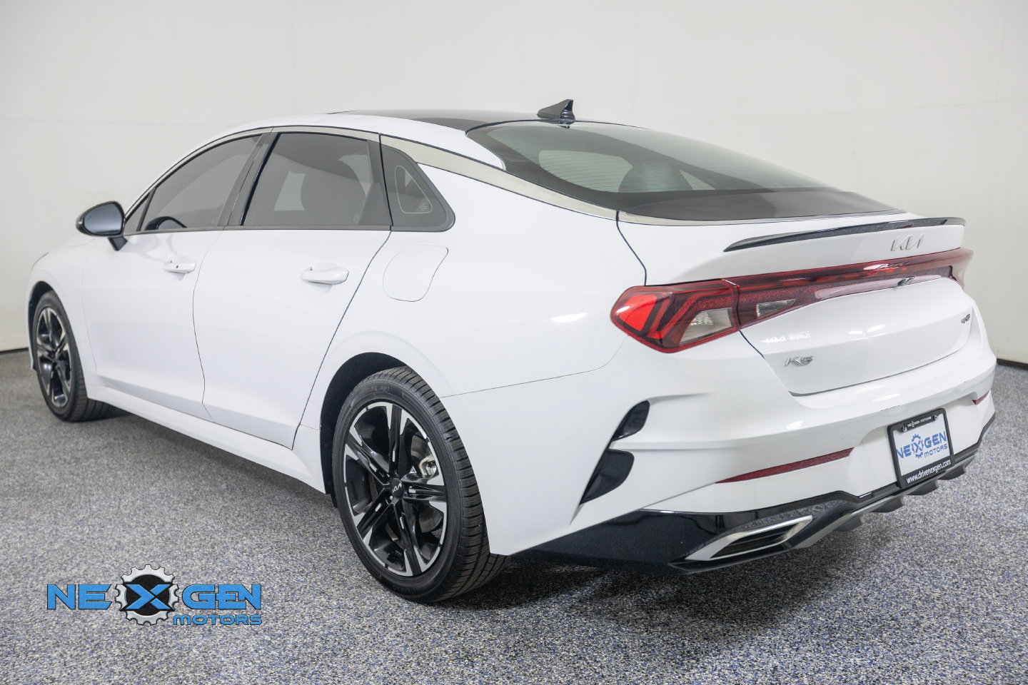Used 2022 Kia K5 GT-Line w/ GT-Line FWD Premium Package image 6