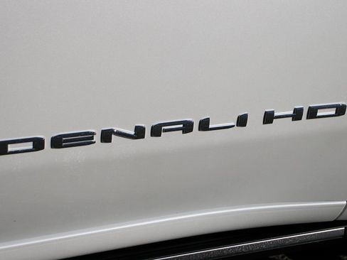 Used 2025 GMC Sierra 2500 Denali Ultimate image 63