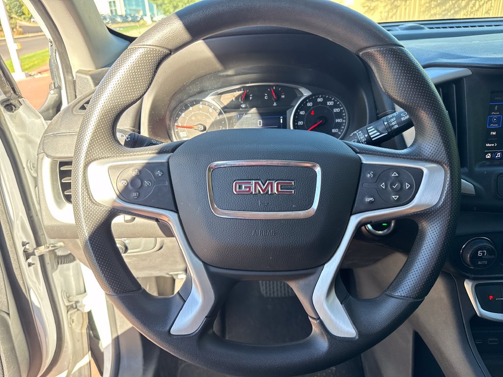 Used 2022 GMC Terrain SLE w/ Driver Convenience Package AWD/4WD image 15