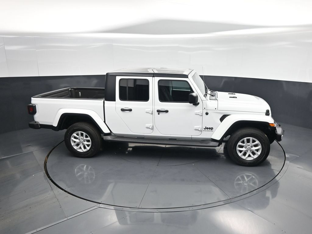 Used 2023 Jeep Gladiator Sport AWD/4WD image 47