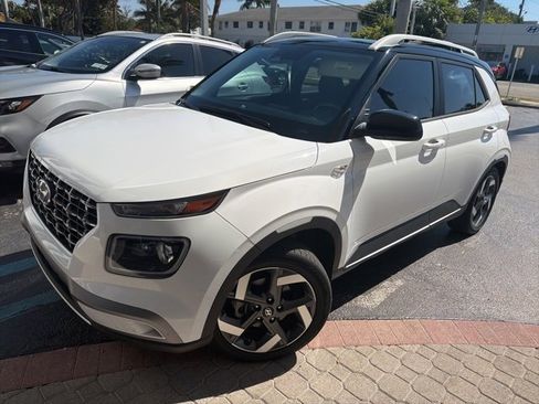 Certified 2023 Hyundai Venue Limited image 1