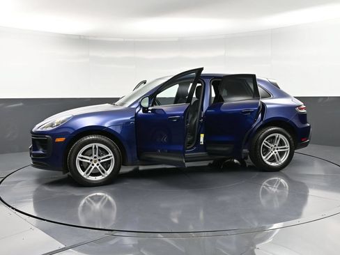 Certified 2023 Porsche Macan Turbo AWD/4WD image 35