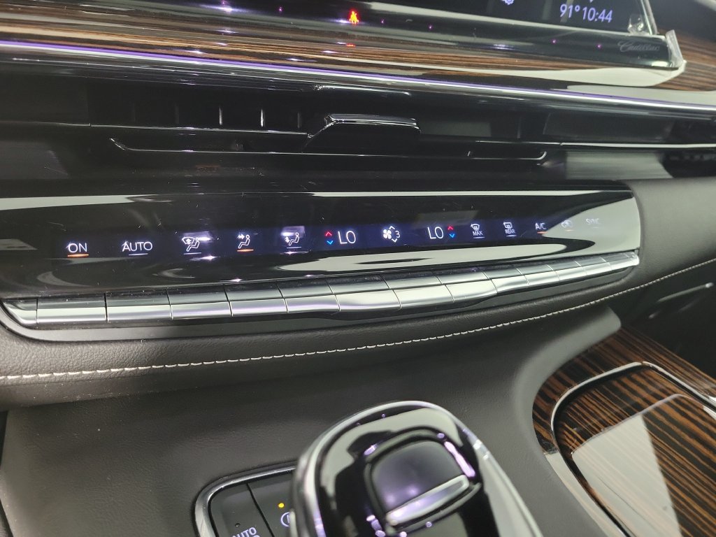 Used 2023 Cadillac Escalade ESV Premium Luxury w/ Performance Package RWD image 30