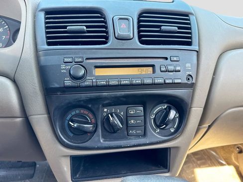 Used 2006 Nissan Sentra 1.8 S FWD image 19