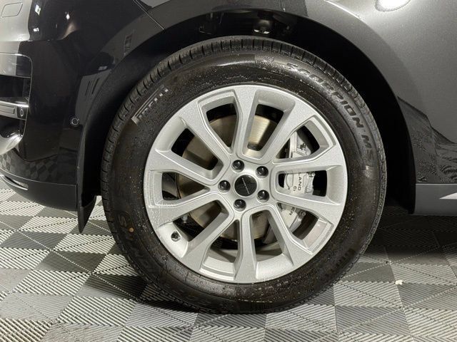 New 2026 Land Rover Range Rover Sport SE AWD/4WD image 13
