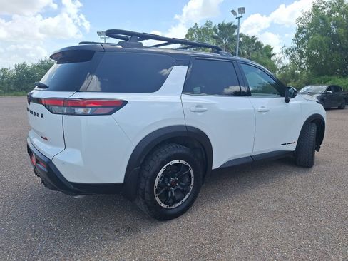 Used 2026 Nissan Pathfinder Rock Creek AWD/4WD image 7