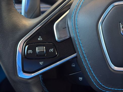 Used 2023 Chevrolet Corvette Stingray Premium Cpe w/ 3LT RWD image 19