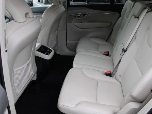 Used 2023 Volvo XC90 B5 Core AWD/4WD image 26