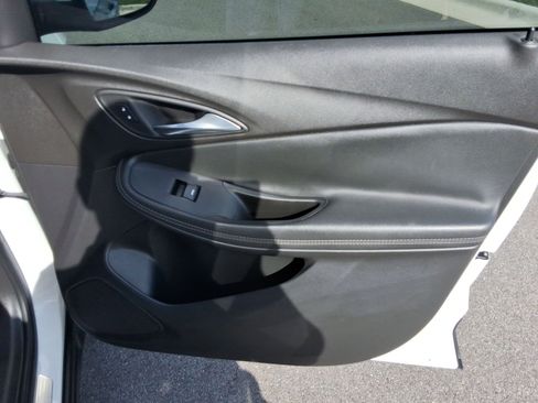 Used 2022 Buick Encore GX Preferred image 25