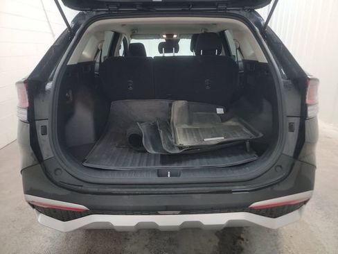 Used 2023 Kia Sportage LX image 9