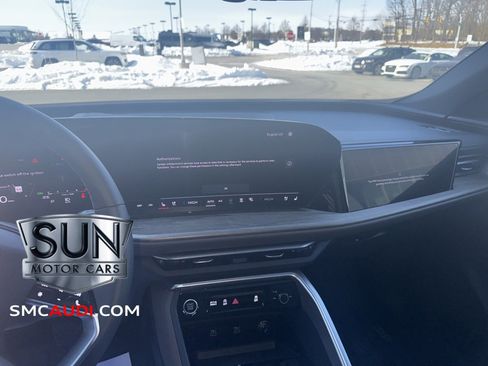 Used 2025 Audi Q5 Prestige image 16