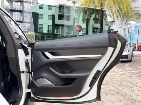 Used 2020 Porsche Taycan Turbo S image 69