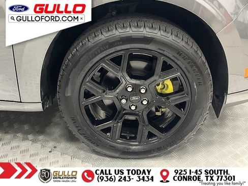 Used 2025 Ford Maverick Lobo AWD/4WD image 31