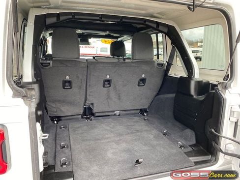 Certified 2024 Jeep Wrangler Sahara image 8