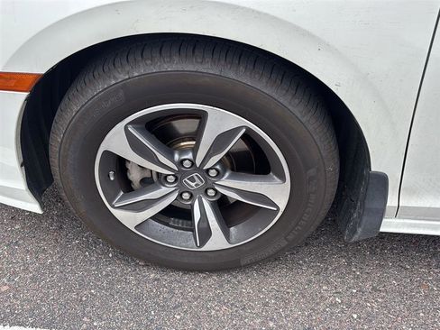 Used 2018 Honda Odyssey Touring image 7