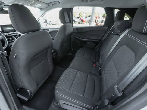 Used 2023 Ford Escape Active image 17