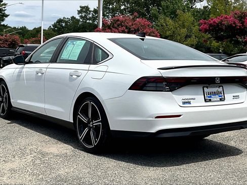 Used 2023 Honda Accord Sport image 12