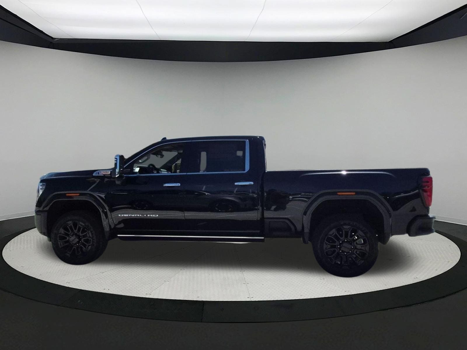 New 2026 GMC Sierra 2500 Denali w/ Denali Reserve Package AWD/4WD image 2