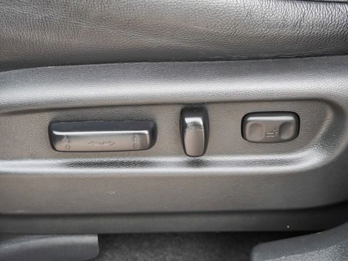 Used 2016 Honda Pilot Touring image 17