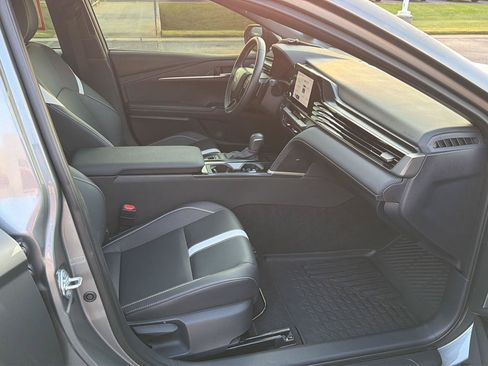 Certified 2025 Toyota Camry SE FWD image 13