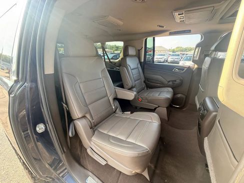 Used 2019 GMC Yukon XL Denali w/ Denali Ultimate Package AWD/4WD image 22