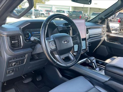 Used 2022 Ford F150 Lightning Lariat image 15