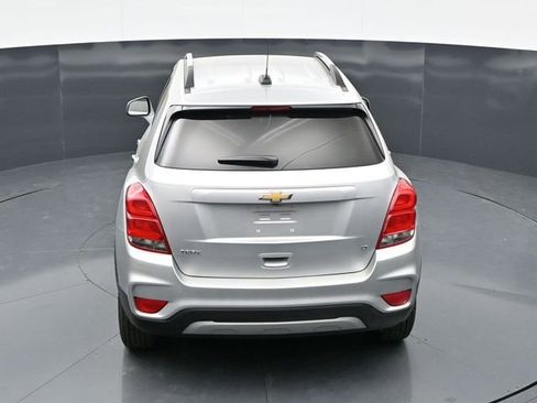 Used 2020 Chevrolet Trax LT w/ LT Convenience Package FWD image 14