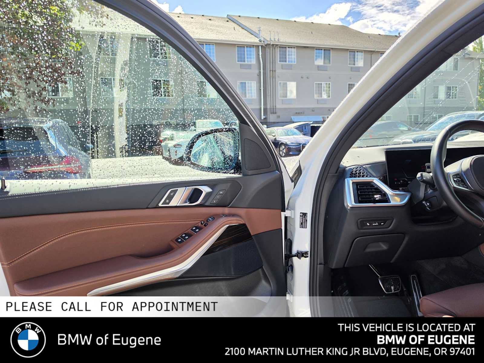 Used 2026 BMW X5 xDrive40i w/ M Sport Package AWD/4WD image 23