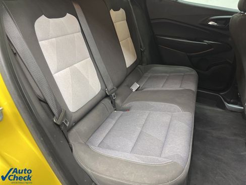 Used 2024 Chevrolet Trax RS w/ Driver Confidence Package image 22