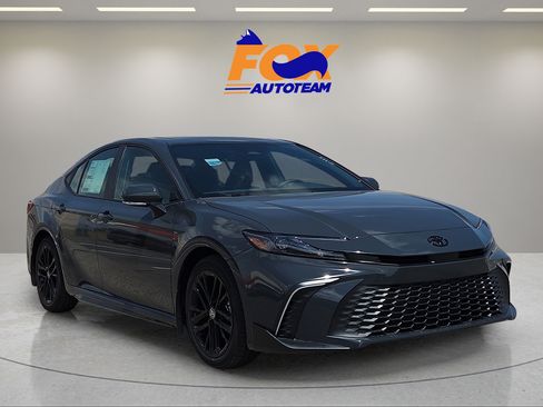 New 2026 Toyota Camry SE FWD image 6