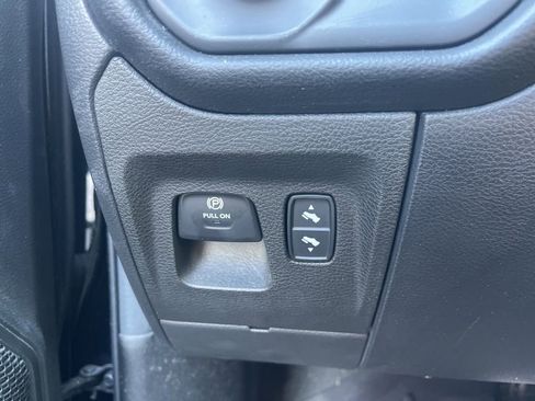 Used 2019 RAM 1500 Big Horn image 37