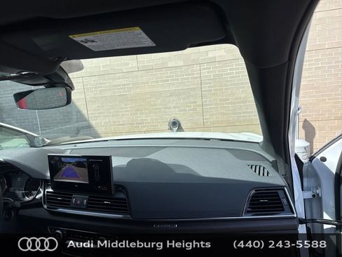 Used 2023 Audi Q5 2.0T Premium w/ Convenience Package image 18