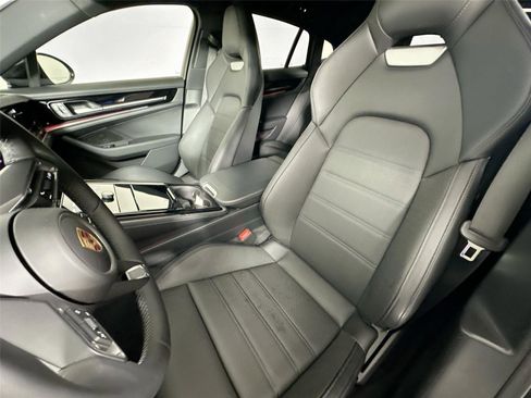 Certified 2024 Porsche Panamera 4 AWD/4WD image 5