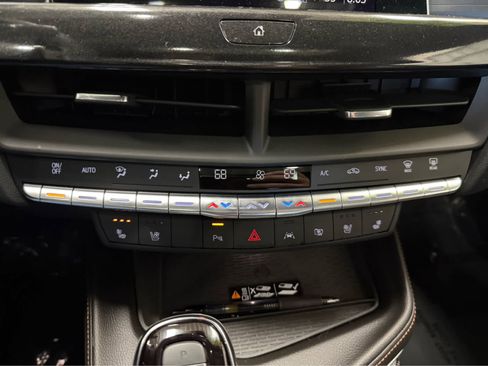 Used 2025 Cadillac CT4 V w/ Super Cruise Package AWD/4WD image 19