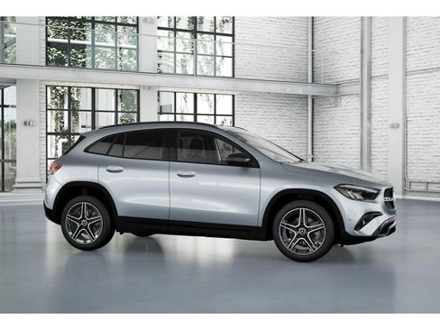 New 2026 Mercedes-Benz GLA 250 4MATIC image 14