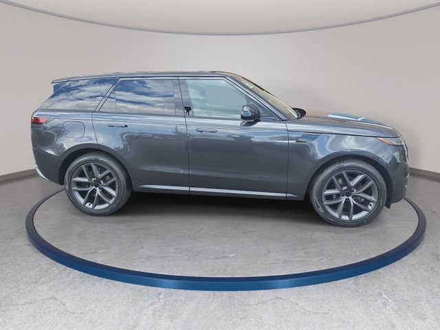 New 2026 Land Rover Range Rover Sport SE AWD/4WD image 4
