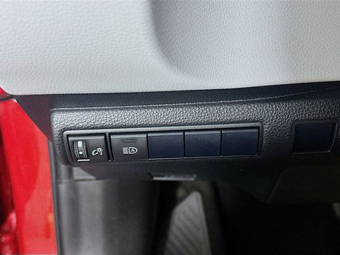 Used 2021 Toyota Corolla SE FWD image 17