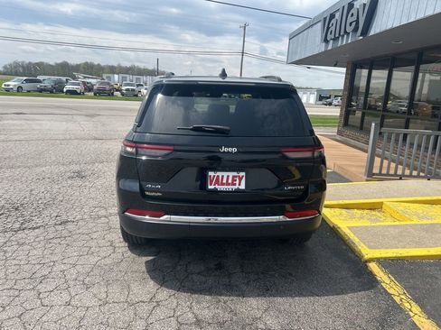 Used 2022 Jeep Grand Cherokee Limited AWD/4WD image 4