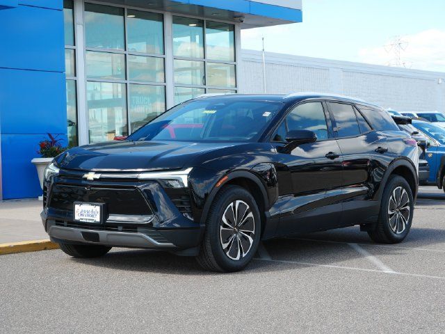 Used 2024 Chevrolet Blazer EV LT AWD/4WD image 2