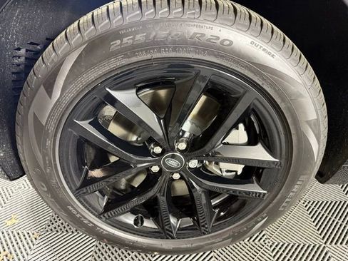 Certified 2026 Land Rover Range Rover Velar Dynamic SE image 11