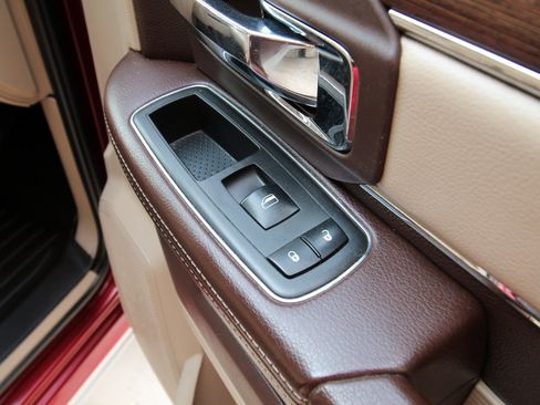 Used 2018 RAM 3500 Laramie image 38