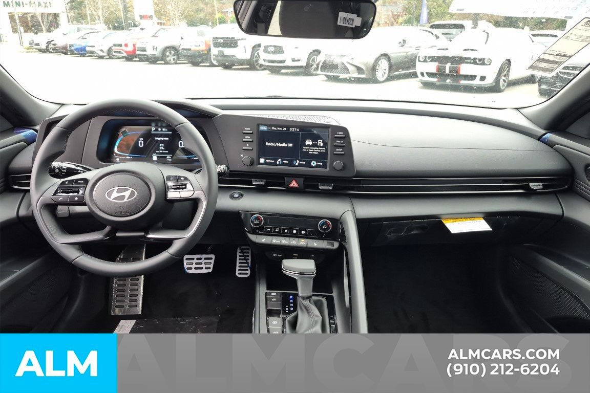 Certified 2026 Hyundai Elantra SEL Sport FWD image 21