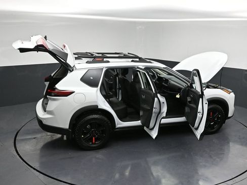 New 2026 Nissan Rogue SV w/ Rock Creek Premium Package image 33