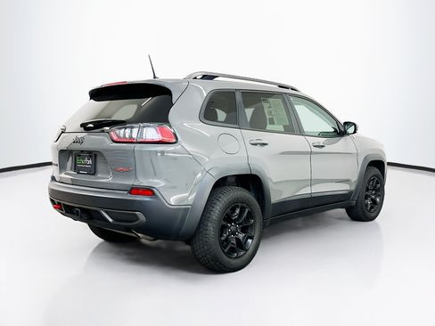 Used 2019 Jeep Cherokee Trailhawk w/ Comfort/Convenience Group AWD/4WD image 9