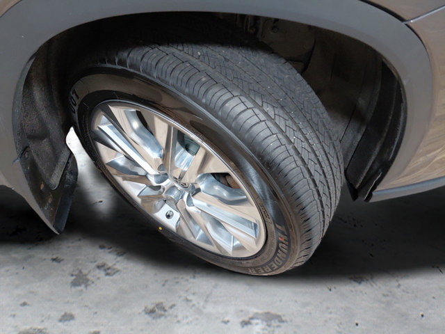 Used 2023 Toyota Highlander Limited AWD/4WD image 10