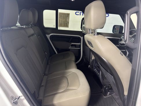 Used 2021 Land Rover Defender 110 S AWD/4WD image 39