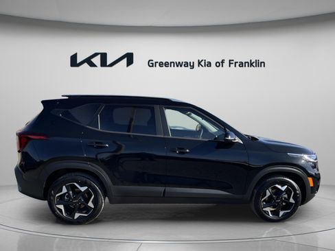 New 2026 Kia Seltos S image 8