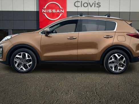 Used 2021 Kia Sportage EX image 6