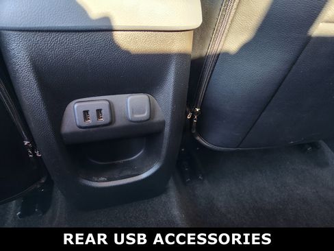 Used 2016 Chevrolet Colorado Z71 image 9