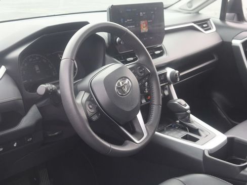 Certified 2023 Toyota RAV4 XLE Premium AWD/4WD image 19